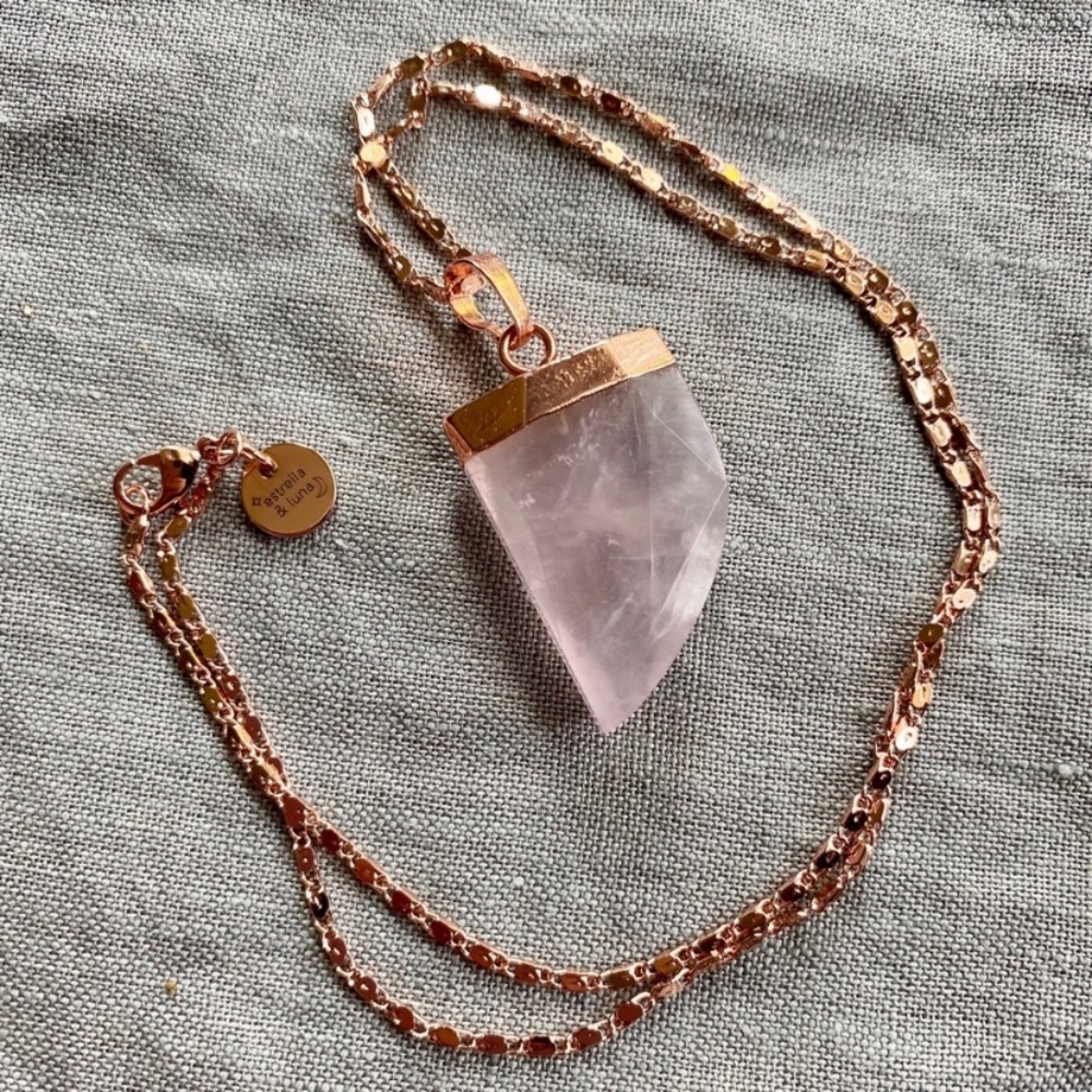 NEW 18K RG Rose Quartz Horn Necklace - Picture 9 of 9